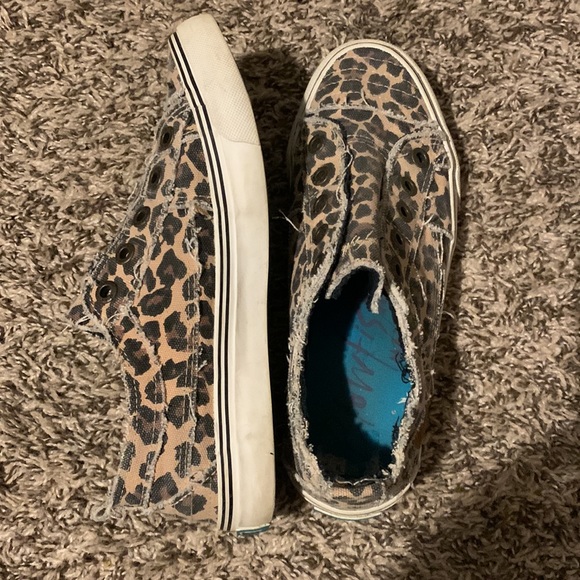 Blowfish Malibu cheetah shoes - Picture 2 of 4